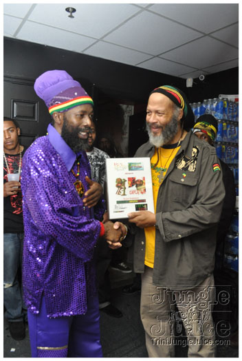 capleton_coconuts_oct24-070
