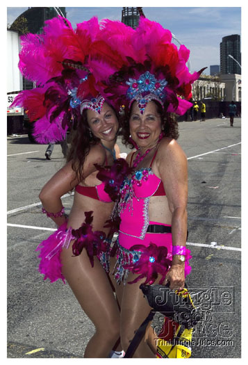 caribana_parade_2010-009