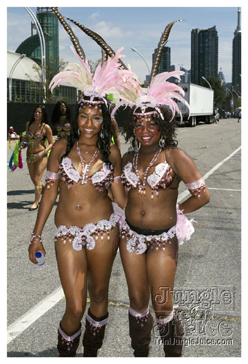 caribana_parade_2010-011