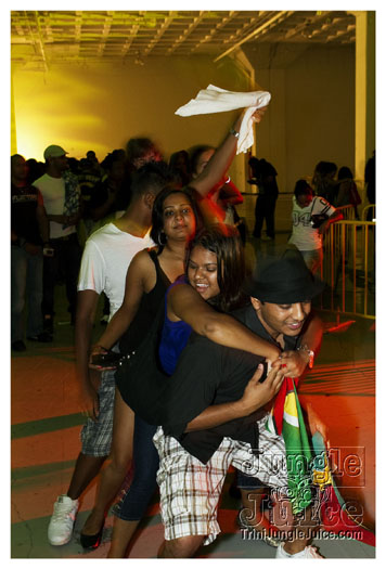 carnival_backyard_jul31-005