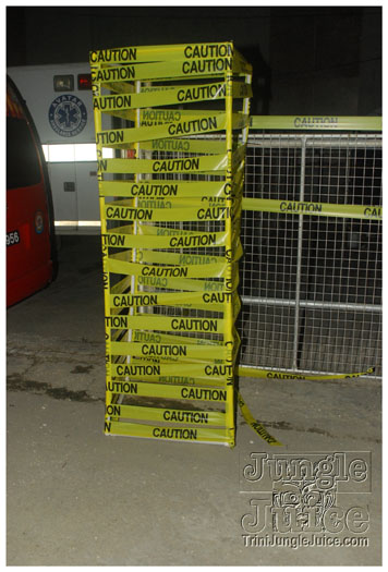 caution_2010-001