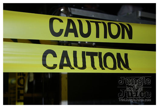 caution_2010-075