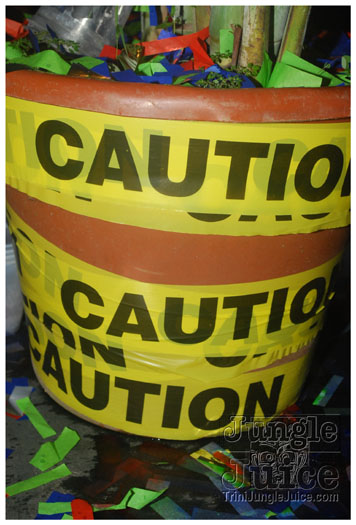 caution_2010-147