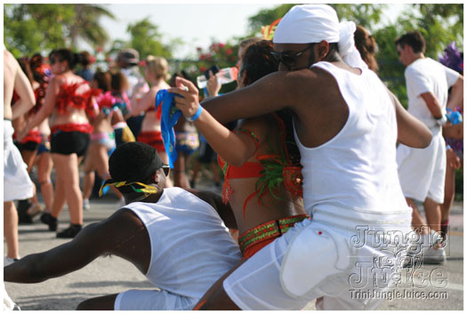 cayman_carnival_batabano_2010_pt1-054