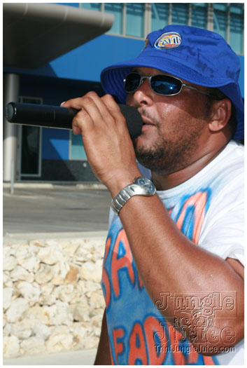 cayman_carnival_batabano_2010_pt1-055