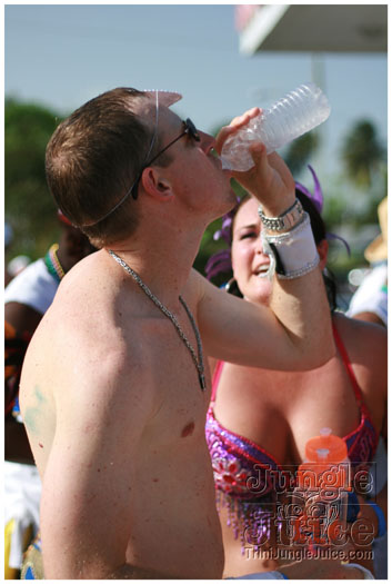 cayman_carnival_batabano_2010_pt1-071