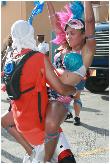 cayman_carnival_batabano_2010_pt1-073