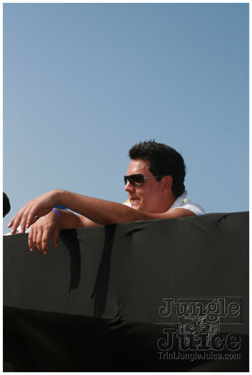 cayman_carnival_batabano_2010_pt1-079