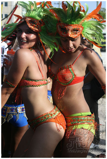 cayman_carnival_batabano_2010_pt1-085