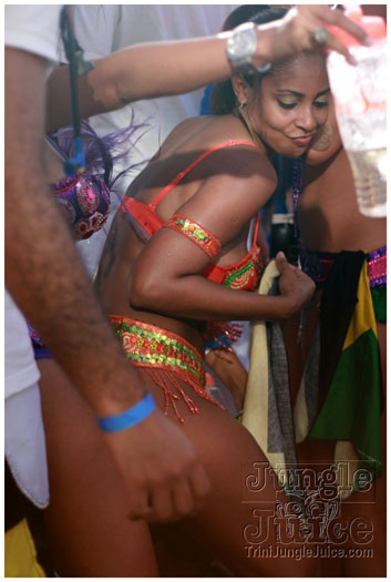 cayman_carnival_batabano_2010_pt1-099
