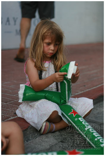 cayman_carnival_batabano_2010_pt1-105