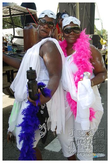 cayman_carnival_batabano_2010_pt1-117