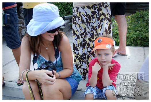 cayman_carnival_batabano_2010_pt1-127