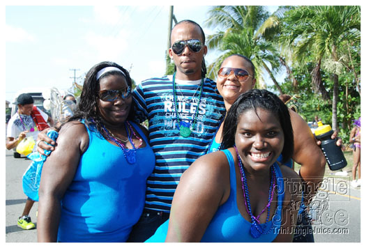 cayman_carnival_batabano_2010_pt1-151