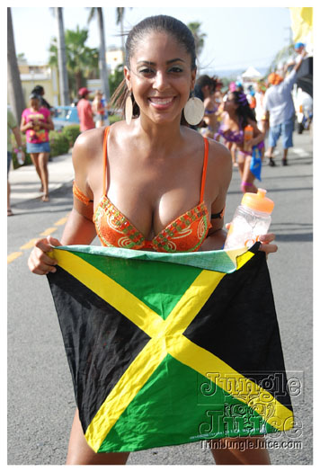 cayman_carnival_batabano_2010_pt1-160