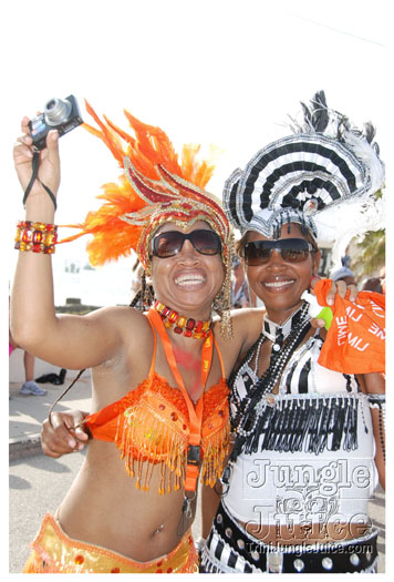 cayman_carnival_batabano_2010_pt2-009