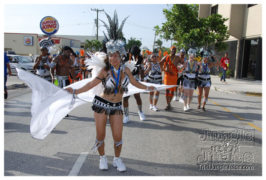 cayman_carnival_batabano_2010_pt2-047