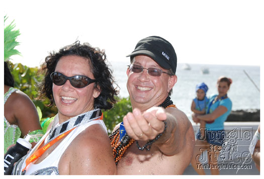 cayman_carnival_batabano_2010_pt2-054