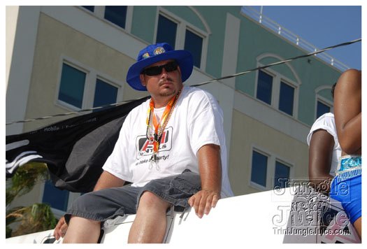 cayman_carnival_batabano_2010_pt2-061