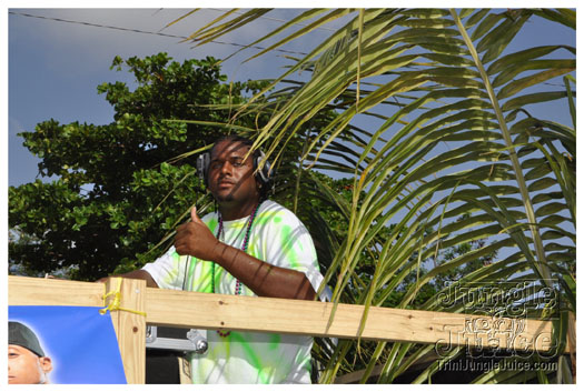 cayman_carnival_batabano_2010_pt2-090