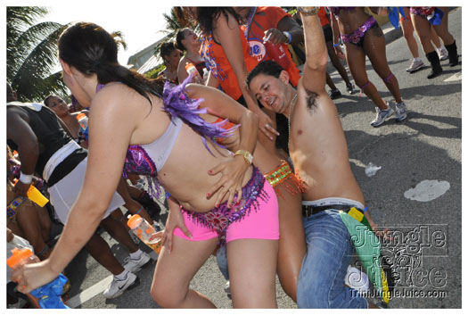 cayman_carnival_batabano_2010_pt2-102