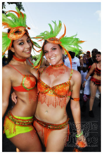 cayman_carnival_batabano_2010_pt2-107
