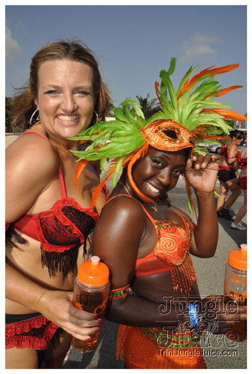cayman_carnival_batabano_2010_pt2-110