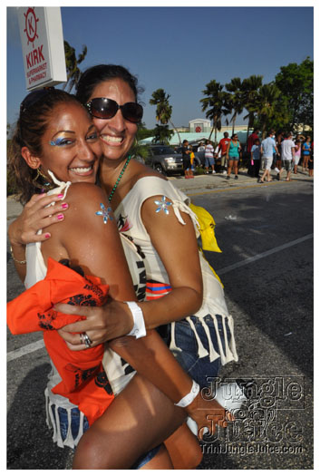 cayman_carnival_batabano_2010_pt2-122