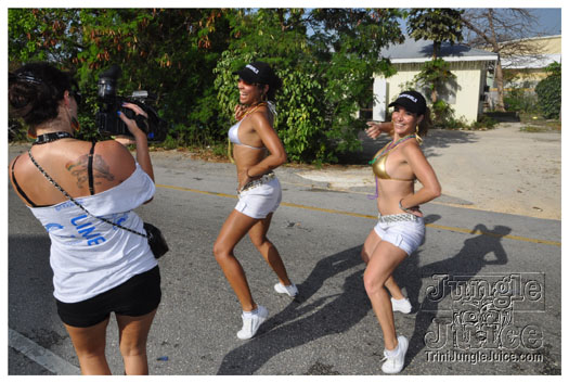 cayman_carnival_batabano_2010_pt2-126