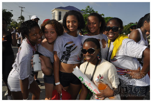 cayman_carnival_batabano_2010_pt2-139