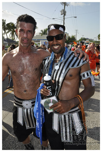 cayman_carnival_batabano_2010_pt2-154