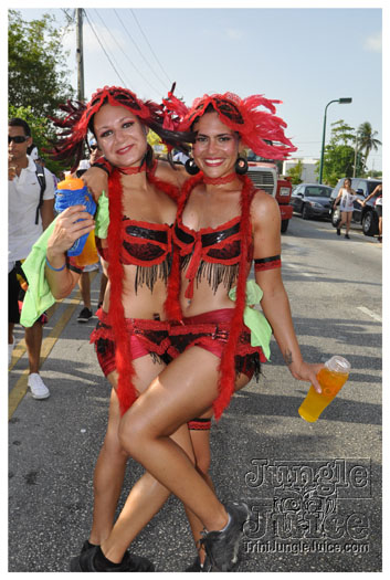 cayman_carnival_batabano_2010_pt3-005