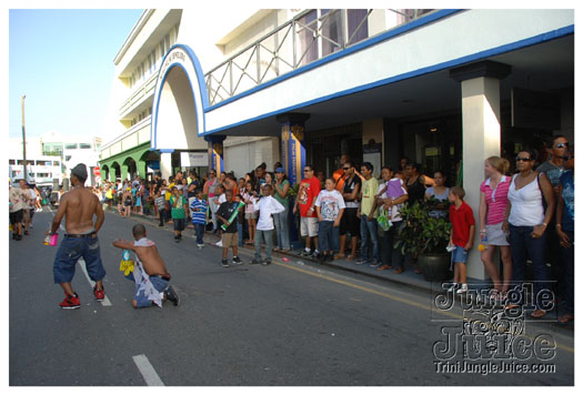 cayman_carnival_batabano_2010_pt3-028
