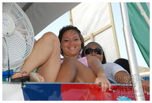 cayman_carnival_batabano_2010_pt3-029