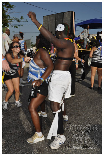 cayman_carnival_batabano_2010_pt3-043