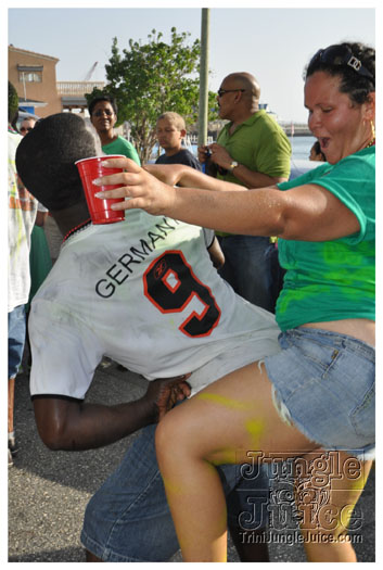 cayman_carnival_batabano_2010_pt3-047