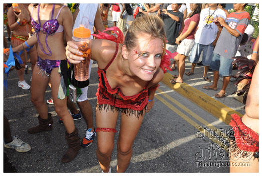 cayman_carnival_batabano_2010_pt3-085