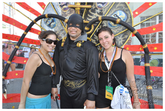 cayman_carnival_batabano_2010_pt3-088