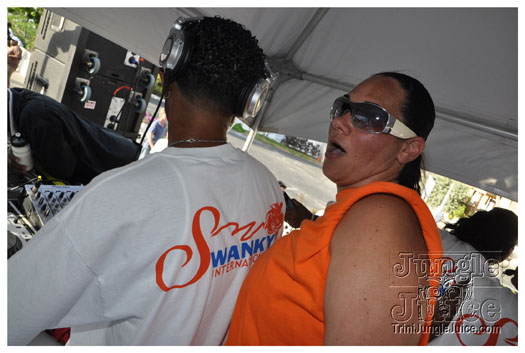 cayman_carnival_batabano_2010_pt3-094