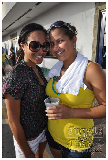 cayman_carnival_batabano_2010_pt3-108