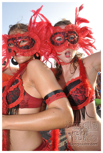 cayman_carnival_batabano_2010_pt3-110