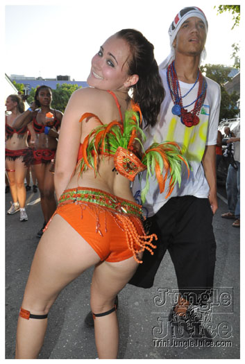 cayman_carnival_batabano_2010_pt3-119