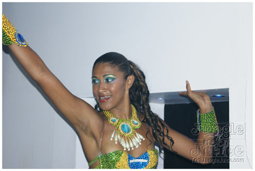 club_360_street_party_may1-025