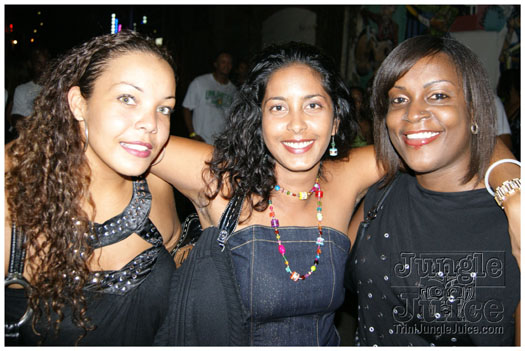 club_360_street_party_may1-048