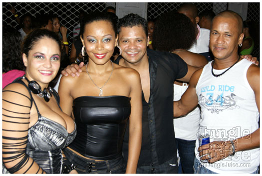 club_360_street_party_may1-053