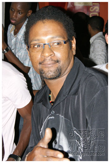 club_360_street_party_may1-057