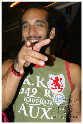 club_360_street_party_may1-086