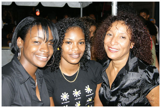 club_360_street_party_may1-087