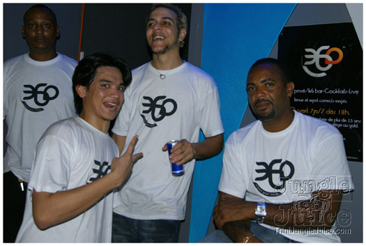 club_360_street_party_may1-092