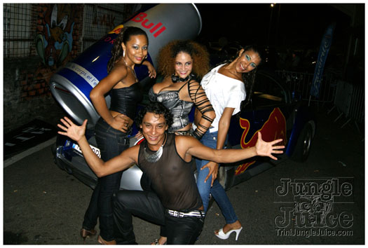 club_360_street_party_may1-103